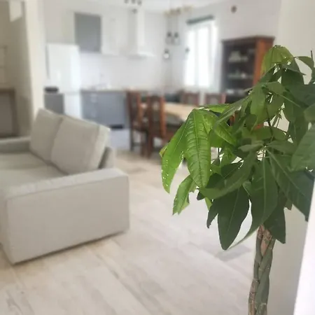 La Casetta Nel Borgo Nascosto - House With Private Garden