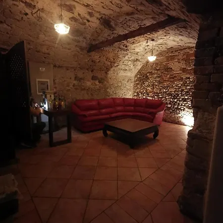 Ferienhaus La Casetta Nel Borgo Nascosto - House With Private Garden