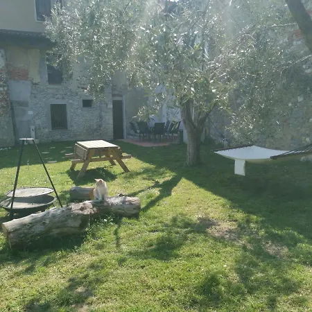 La Casetta Nel Borgo Nascosto - House With Private Garden Ferienhaus Raffa